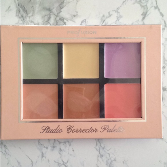 Profusion Studio Corrector Palette - Picture 1 of 2